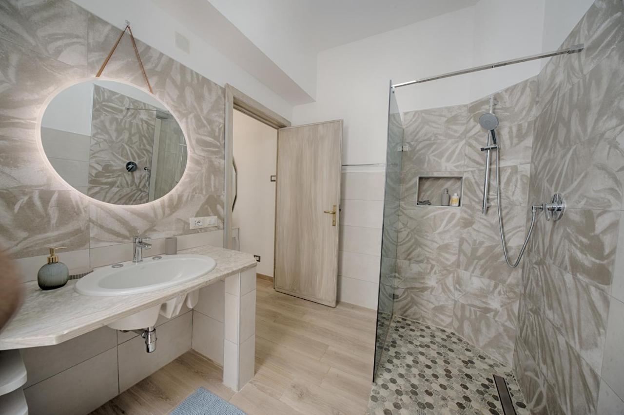 אולביה Cozy Guest House Downtown מראה חיצוני תמונה