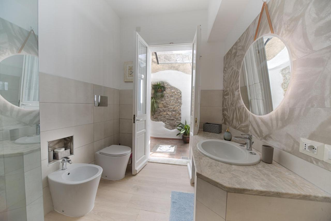 אולביה Cozy Guest House Downtown מראה חיצוני תמונה