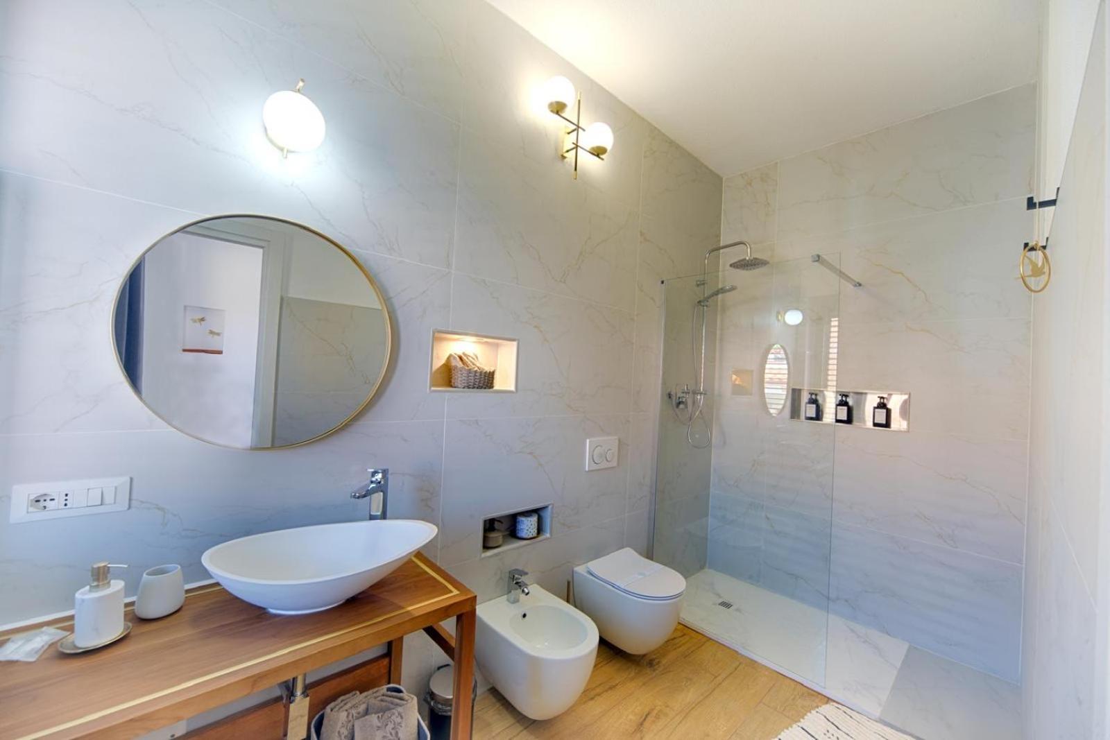 אולביה Cozy Guest House Downtown מראה חיצוני תמונה
